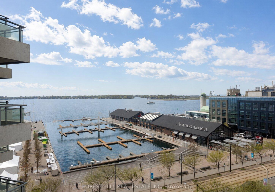 230-queens-quay-w-toronto-ontario-c13121464