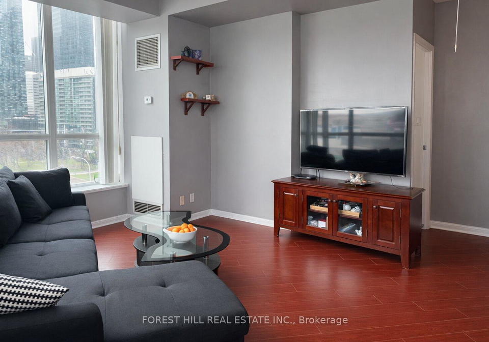 230-queens-quay-w-toronto-ontario-c13121464
