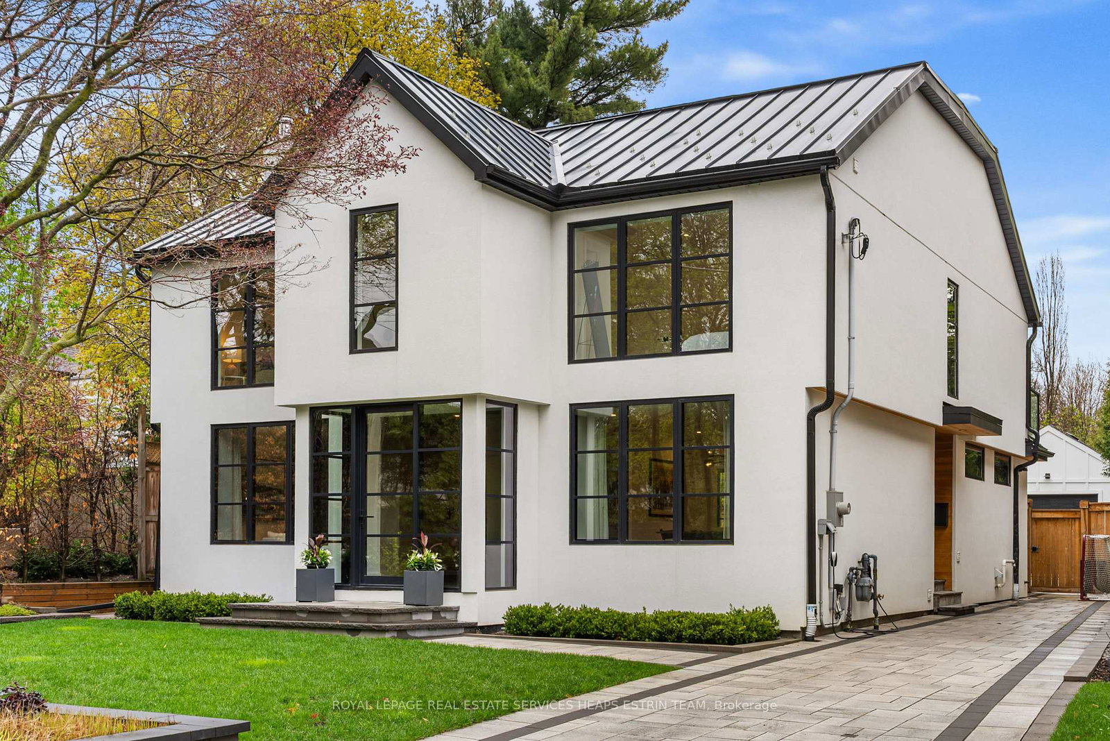 1-moorehill-drive-east-york-ontario-c13121530
