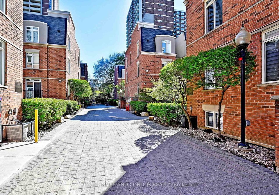 415-jarvis-street-toronto-ontario-c13122142