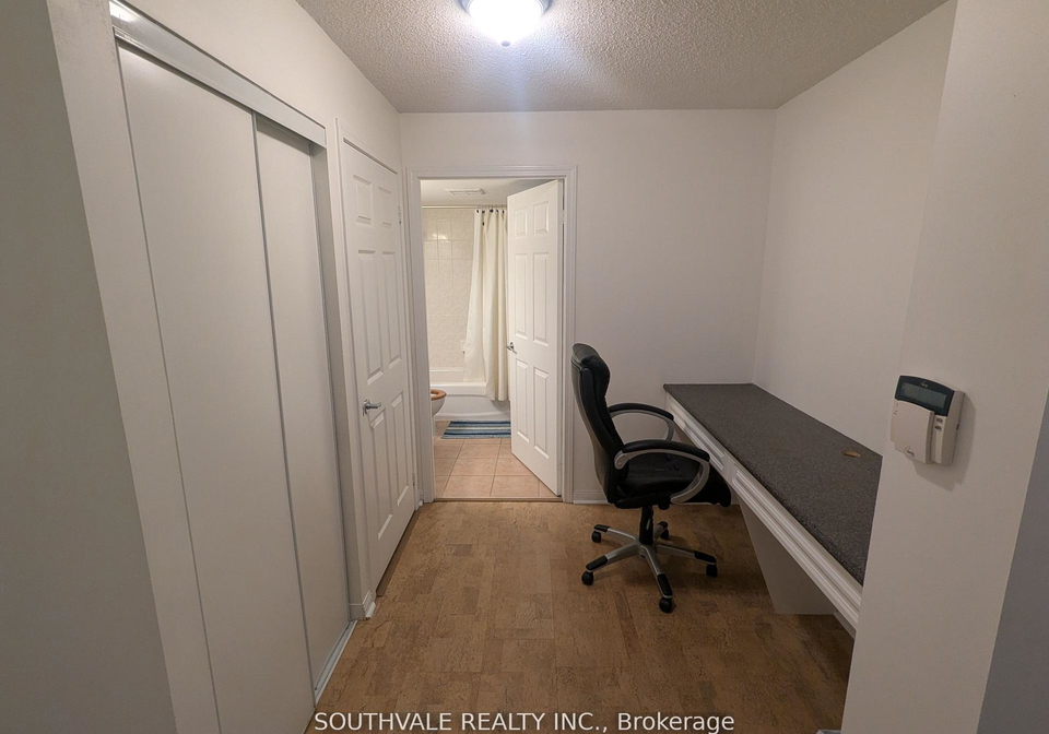 228-queens-quay-w-toronto-ontario-c13122258