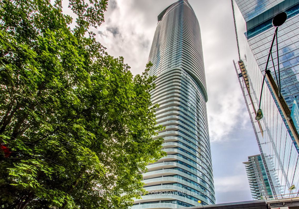 14-york-street-toronto-ontario-c13122280