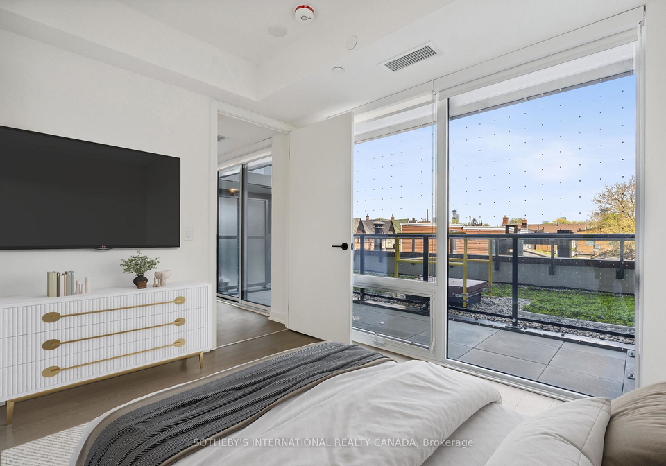 5-lakeview-avenue-toronto-ontario-c13122414