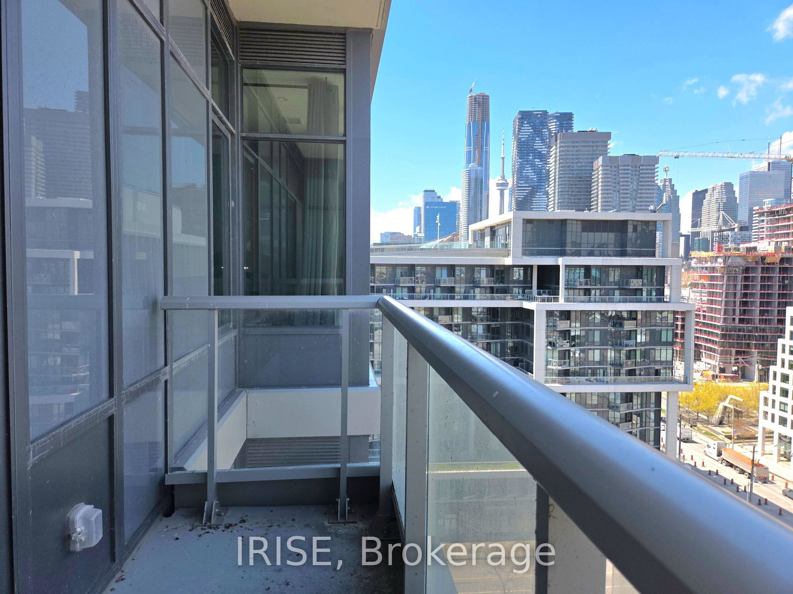 1-edgewater-drive-toronto-ontario-c13122564