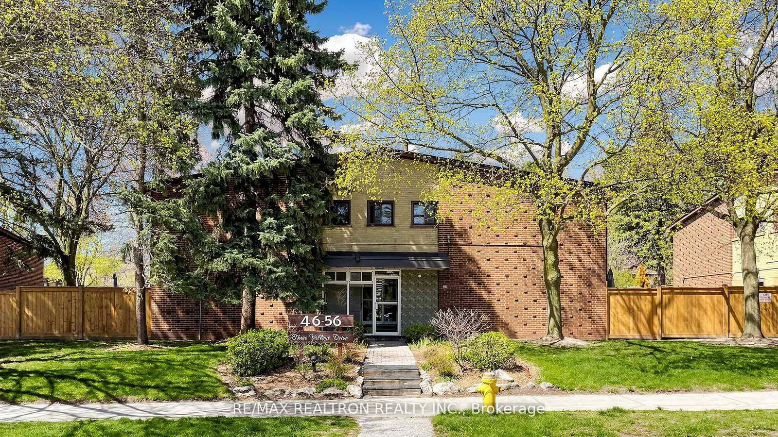 5three-valleys-drive-north-york-ontario-c13122910
