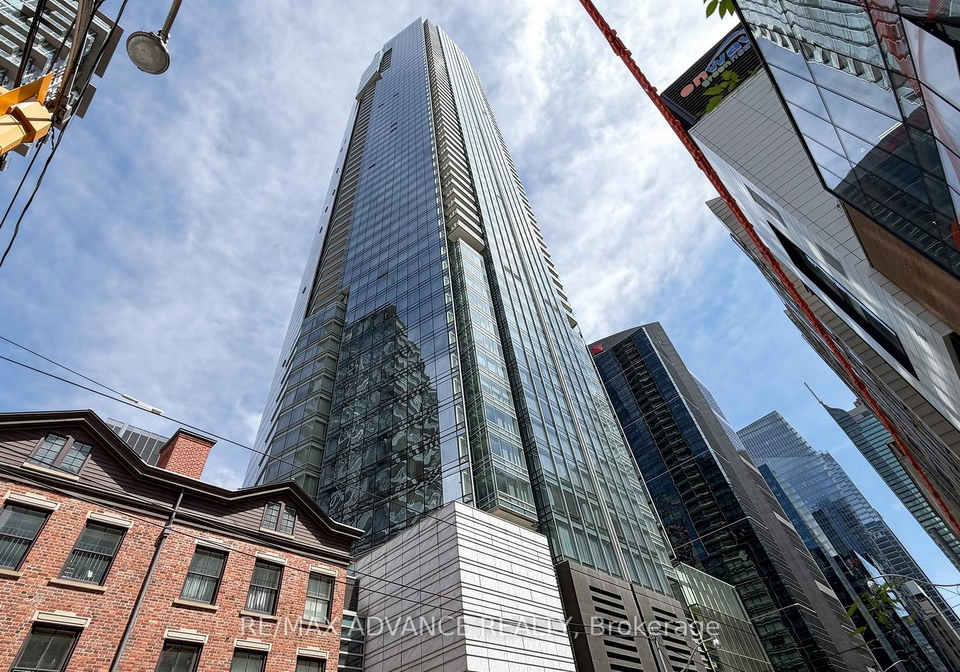 180-university-avenue-toronto-ontario-c13122918