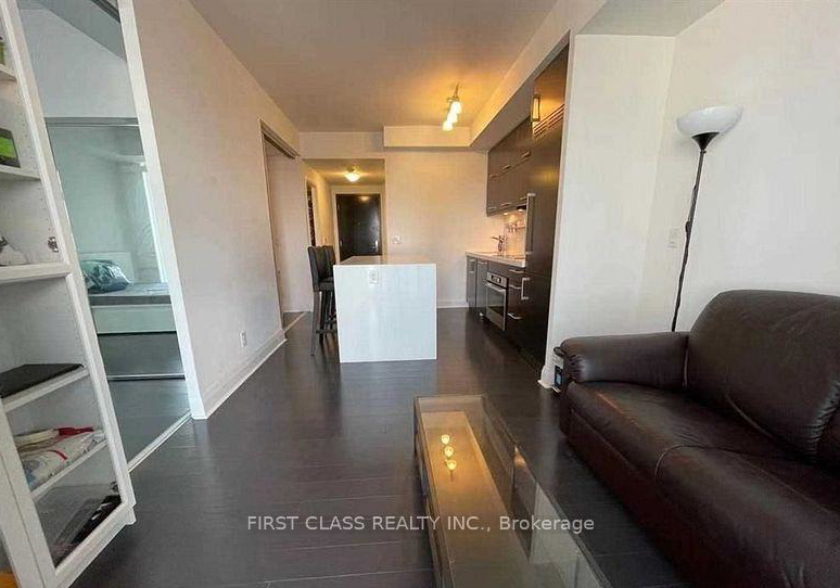 1080-bay-street-toronto-ontario-c13123038