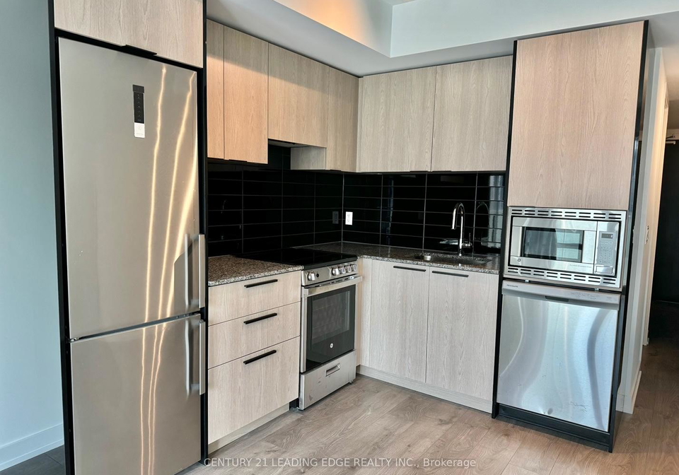 501-yonge-street-toronto-ontario-c13123138