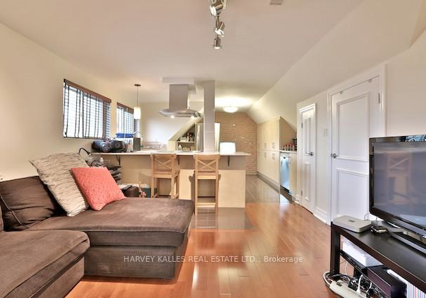 202-lippincot-street-toronto-ontario-c13123256