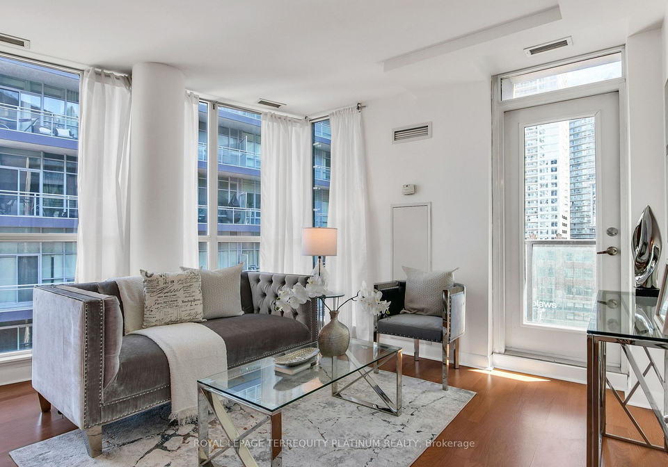 600-fleet-street-toronto-ontario-c13123438
