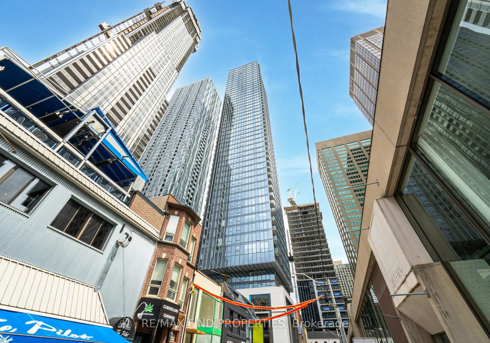 8-cumberland-street-toronto-ontario-c13123474