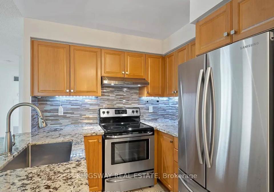 7-lorraine-drive-toronto-ontario-c13123520