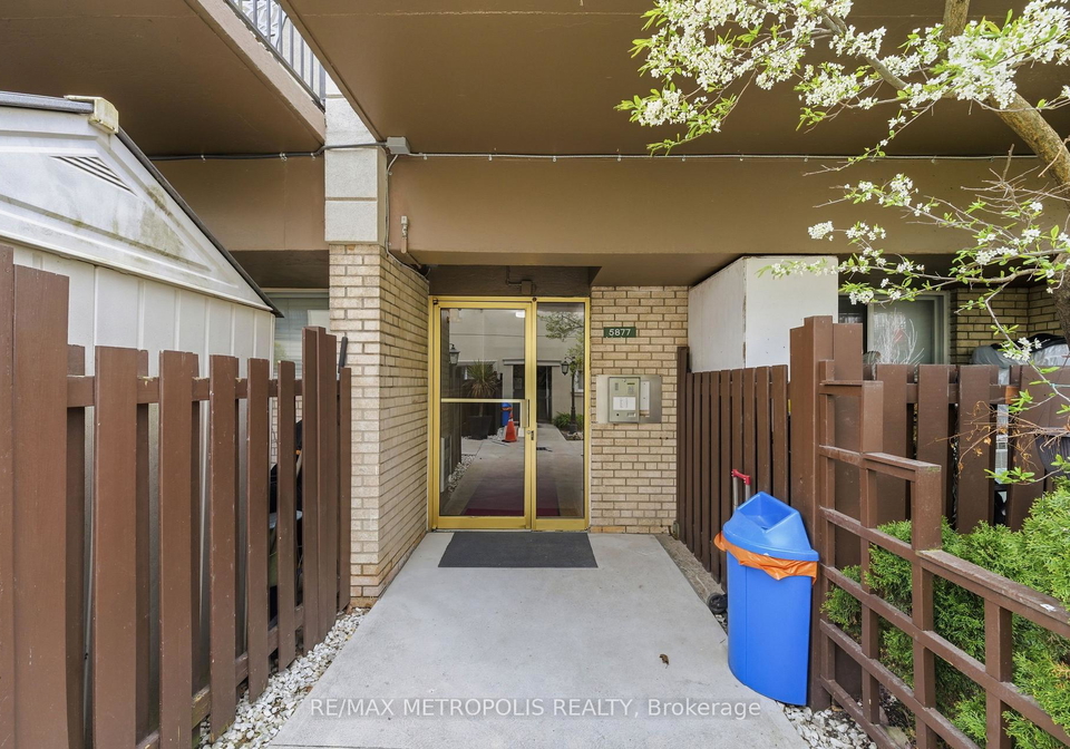5877-bathurst-street-toronto-ontario-c13123674