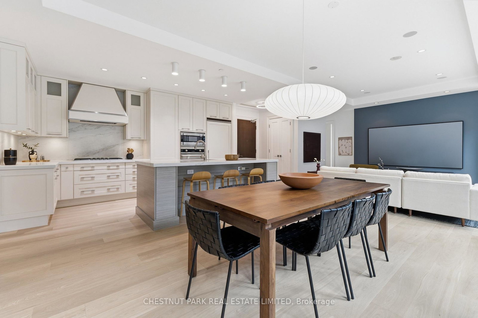 77-charles-street-w-toronto-ontario-c13124012