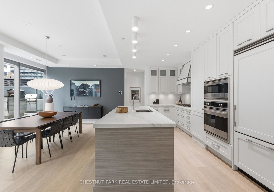 77-charles-street-w-toronto-ontario-c13124012