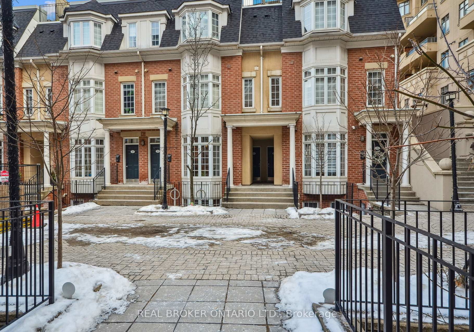 11-niagara-street-toronto-ontario-c13124046