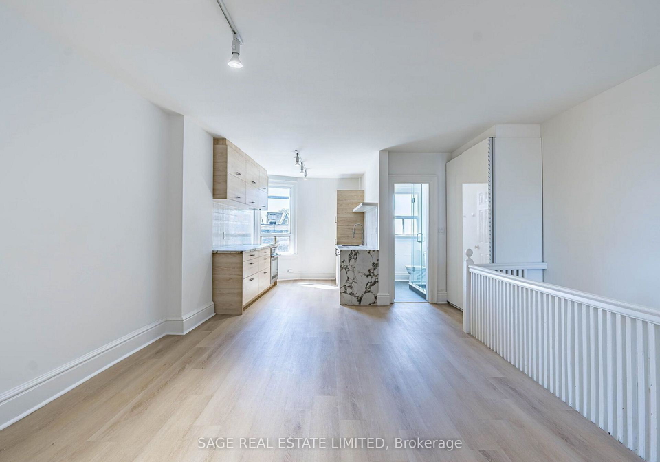 1153-dundas-street-w-toronto-ontario-c13124134