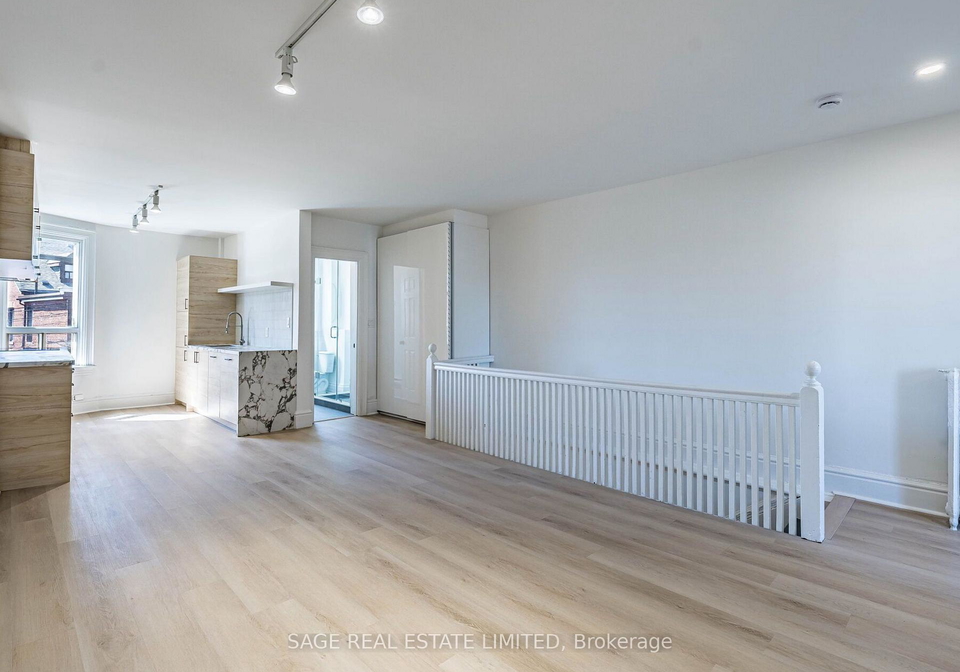 1153-dundas-street-w-toronto-ontario-c13124134