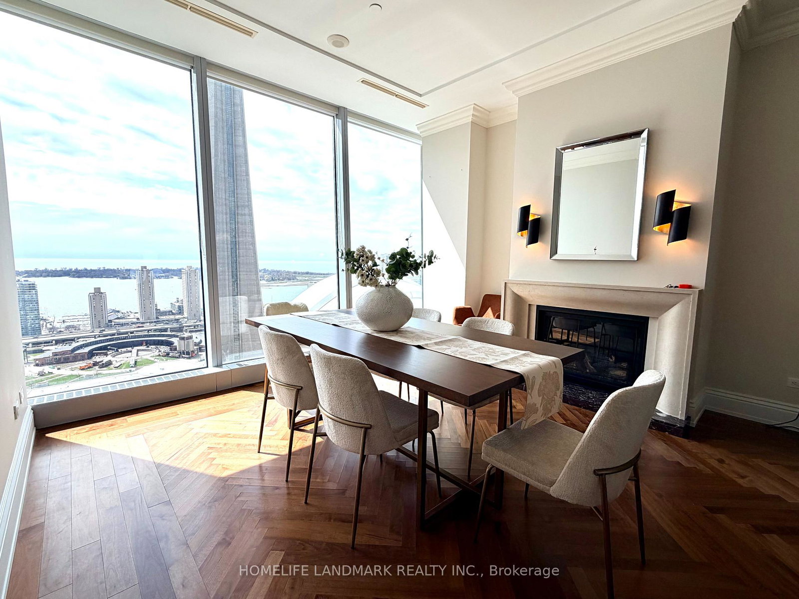 183-s-wellington-street-w-toronto-ontario-c13124170