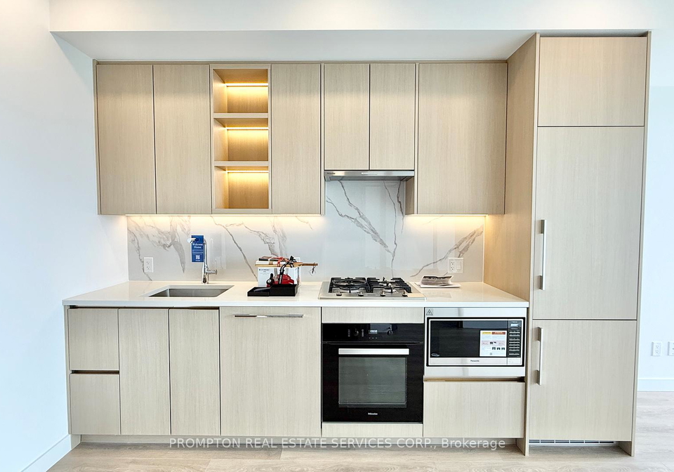 18-esther-shiner-boulevard-north-york-ontario-c13124232