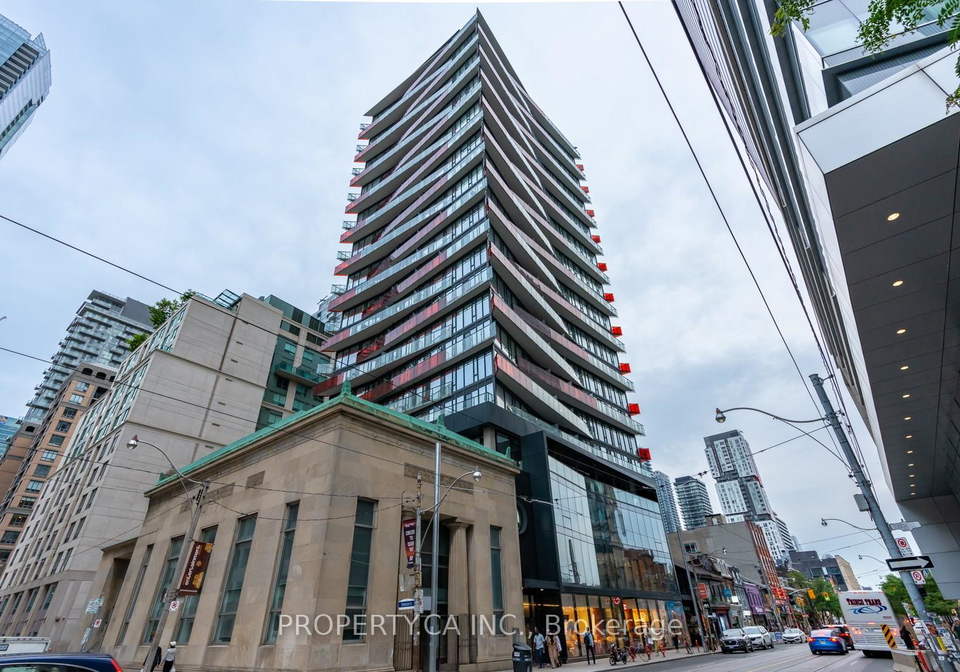 215-queen-street-w-toronto-ontario-c13124378