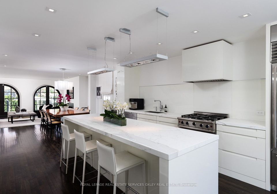 42-rowanwood-avenue-toronto-ontario-c13124380