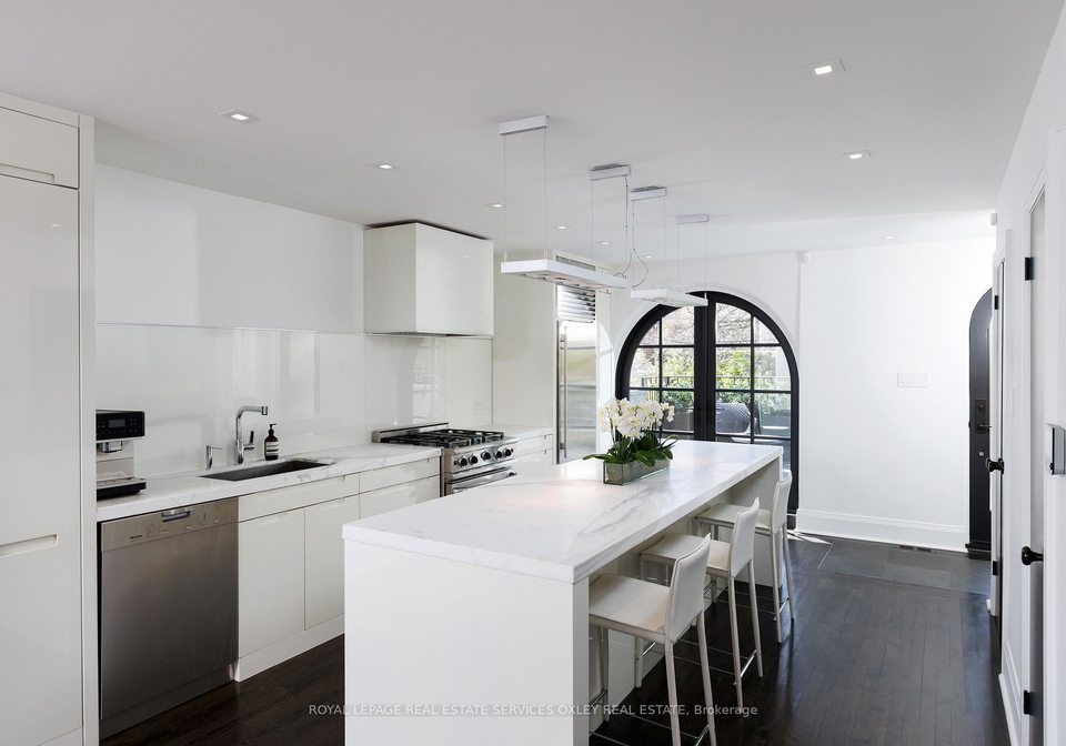 42-rowanwood-avenue-toronto-ontario-c13124380