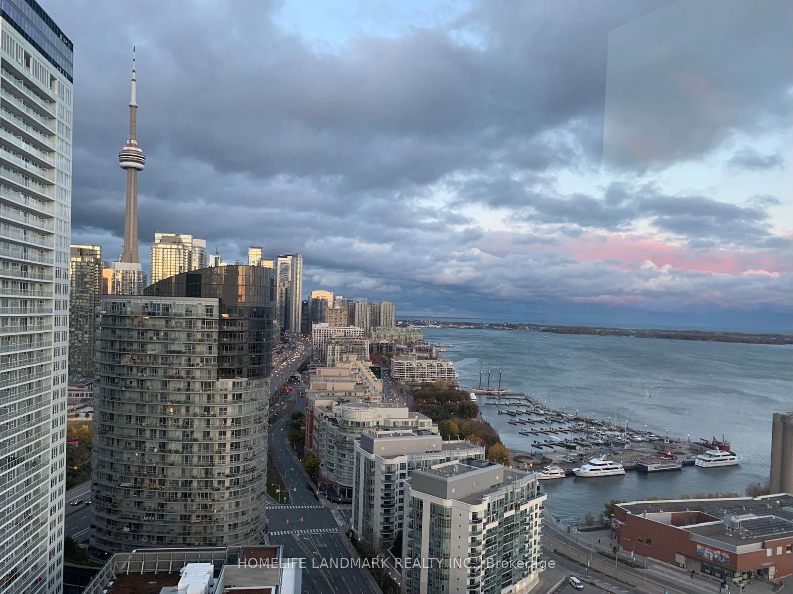 600-fleet-street-toronto-ontario-c13124386