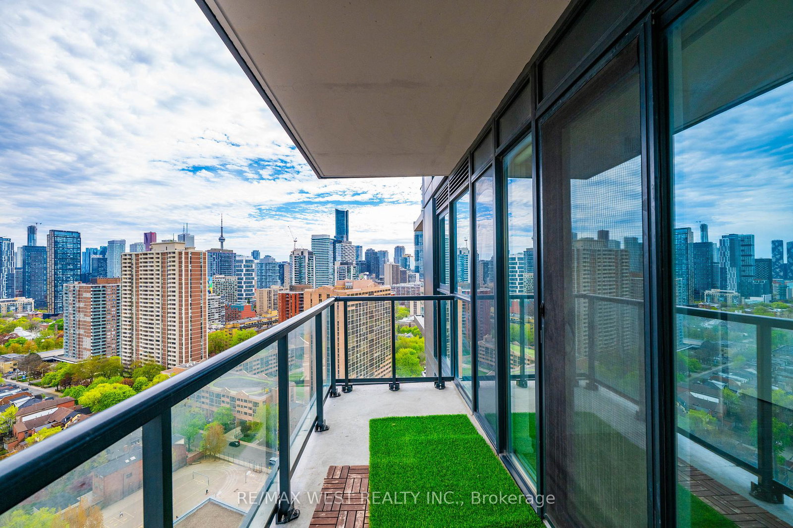 159-wellesley-street-e-toronto-ontario-c13124472