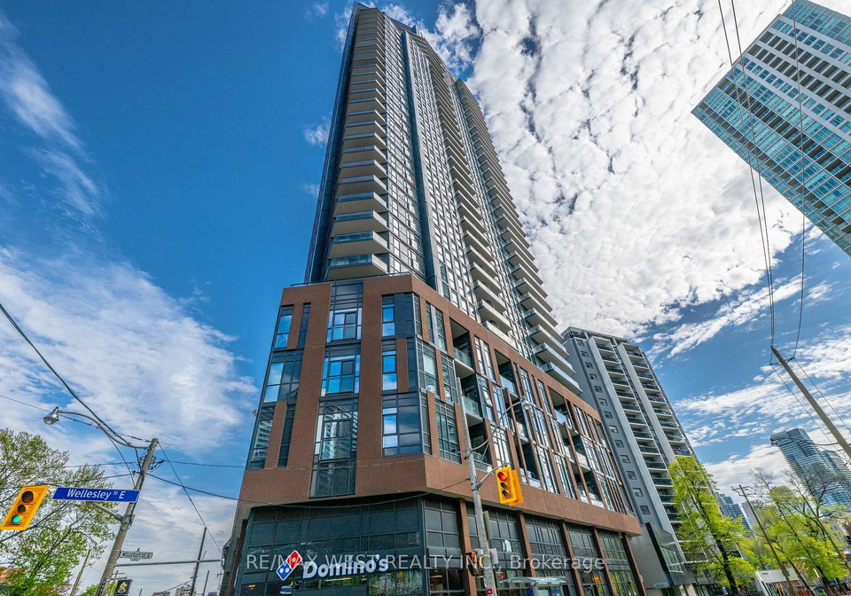 159-wellesley-street-e-toronto-ontario-c13124472