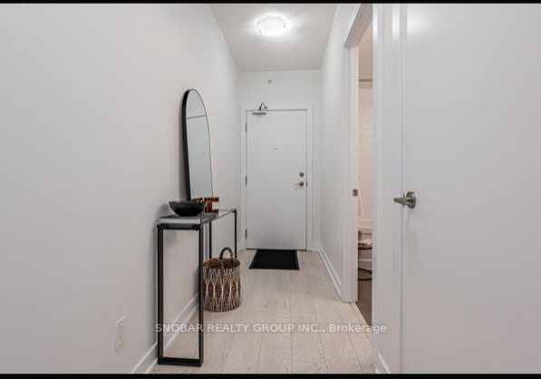 20-bruyeres-mews-toronto-ontario-c13124566
