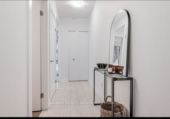 20-bruyeres-mews-toronto-ontario-c13124566