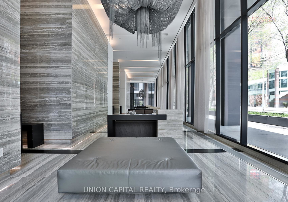 110-charles-street-e-toronto-ontario-c13124576