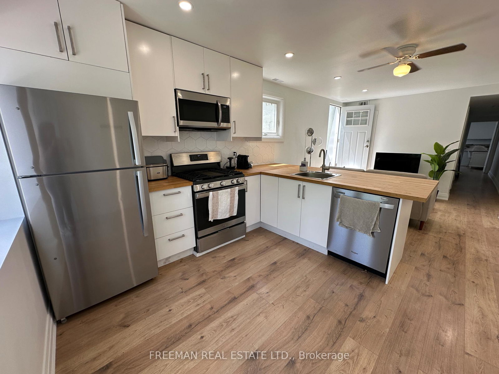 3449-yonge-street-toronto-ontario-c13124816