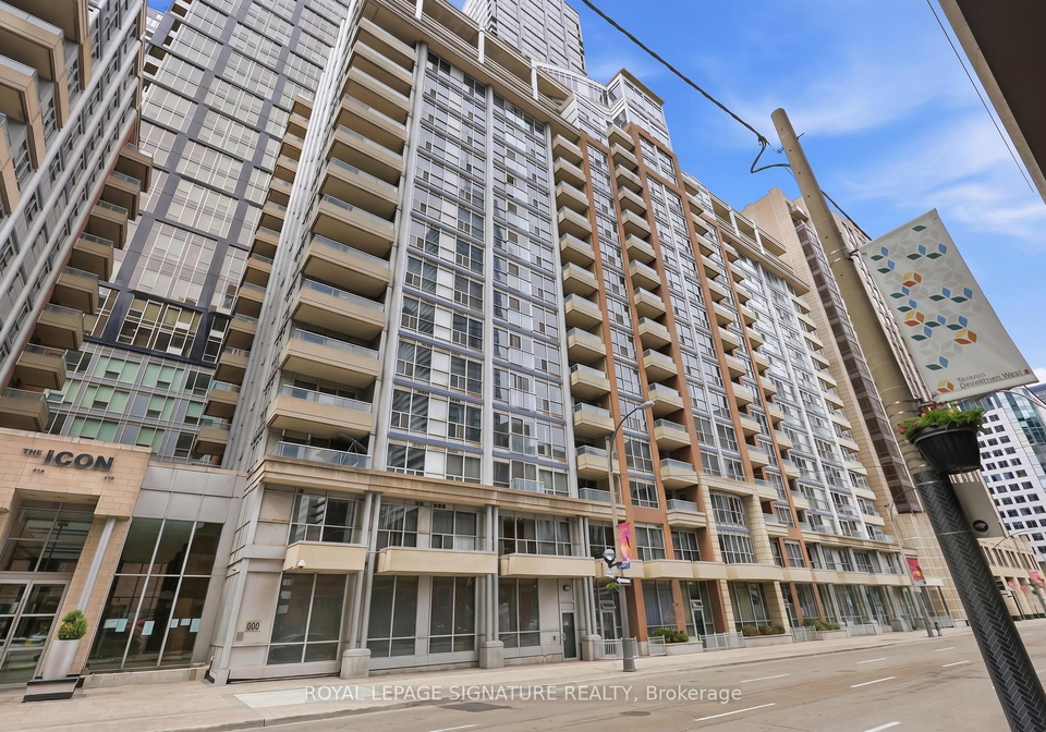 250-wellington-street-w-toronto-ontario-c13124940