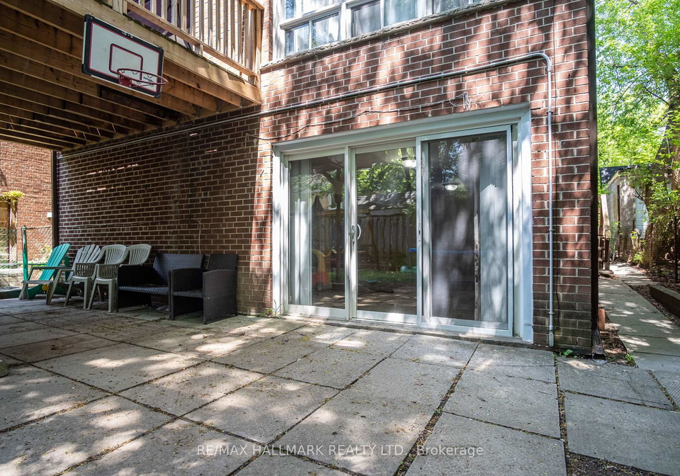 399-lawrence-avenue-w-toronto-ontario-c13125038
