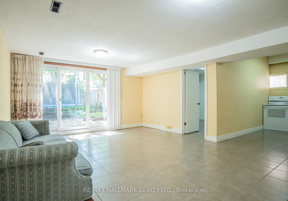 399-lawrence-avenue-w-toronto-ontario-c13125038