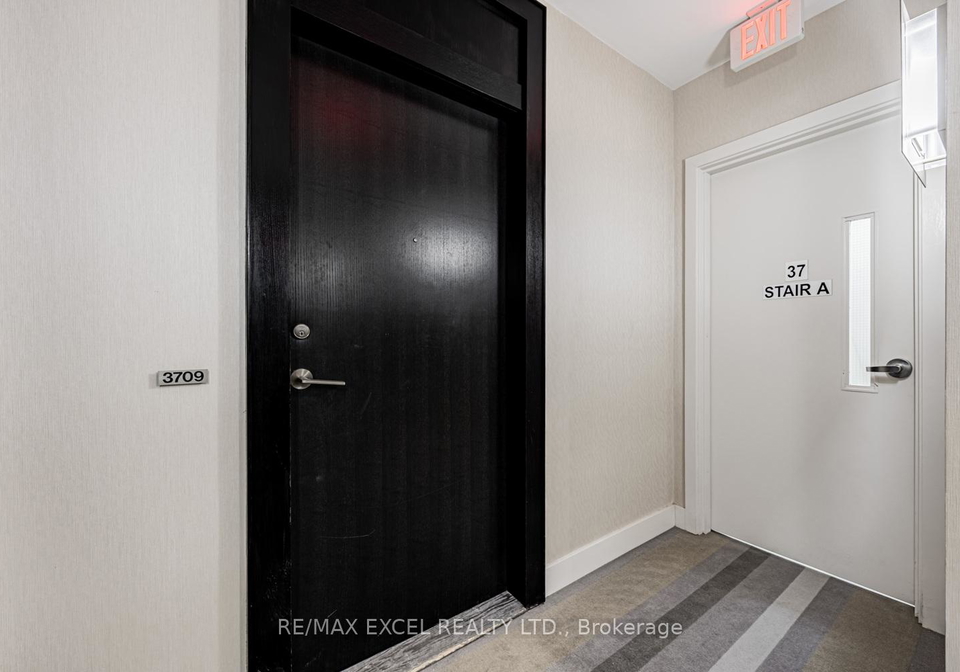 33-charles-street-e-toronto-ontario-c13125044