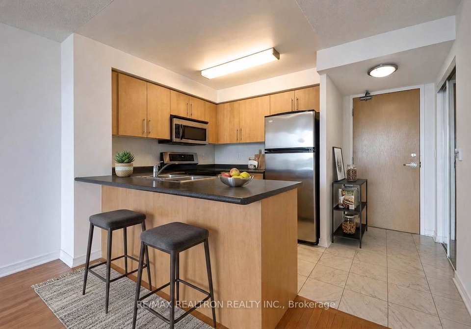 503-beecroft-road-toronto-ontario-c13125092