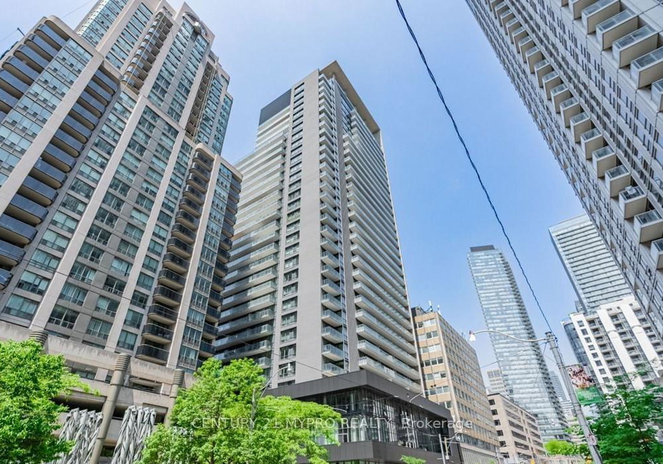 770-bay-street-toronto-ontario-c13125140
