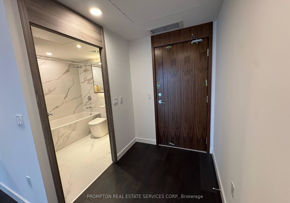 18-esther-shiner-boulevard-north-york-ontario-c13125498