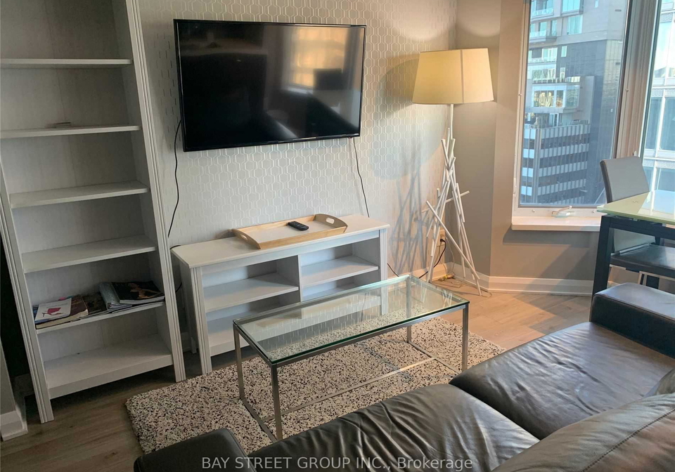 155-yorkville-avenue-toronto-ontario-c13125842
