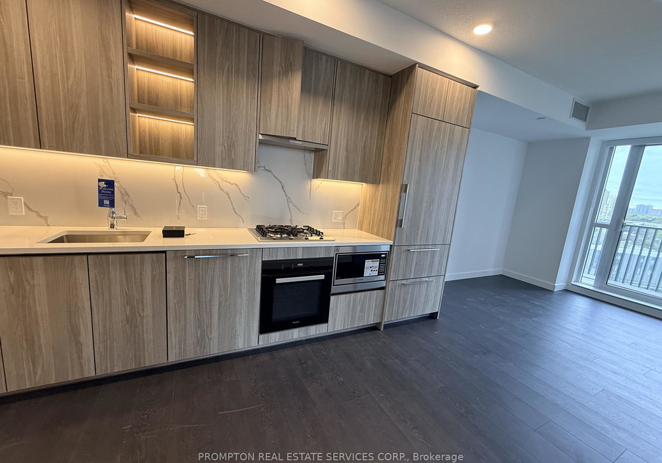 18-esther-shiner-boulevard-north-york-ontario-c13125890