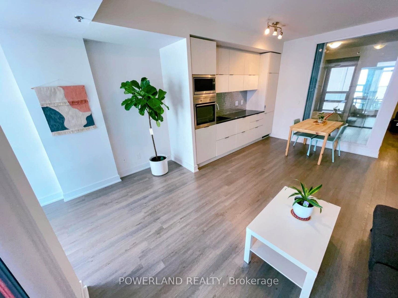 318-richmond-street-w-toronto-ontario-c13126064