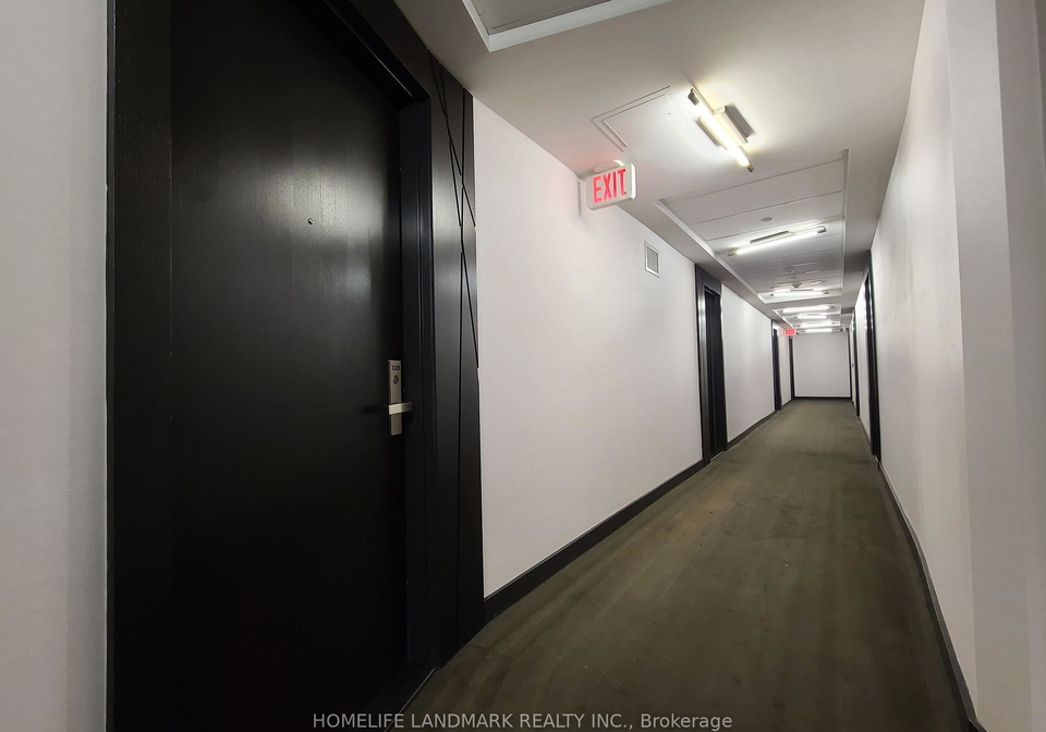 125-peter-street-toronto-ontario-c13126130