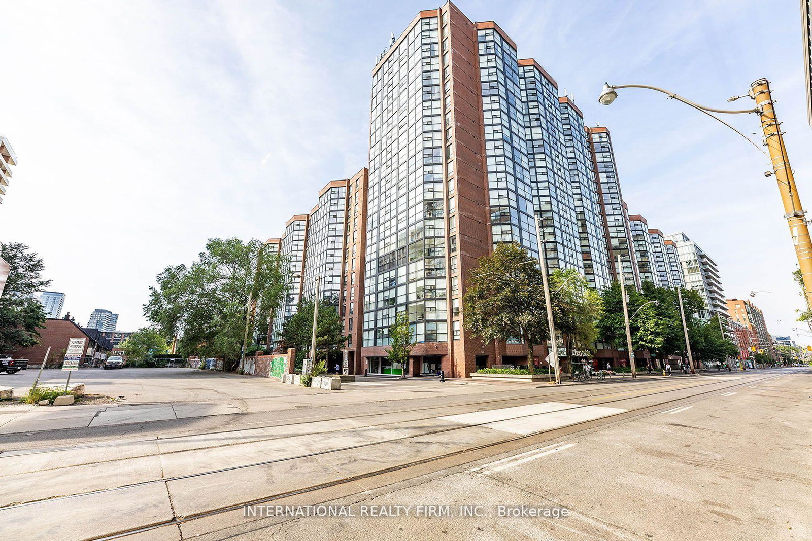 705-king-str-street-w-toronto-ontario-c13126256