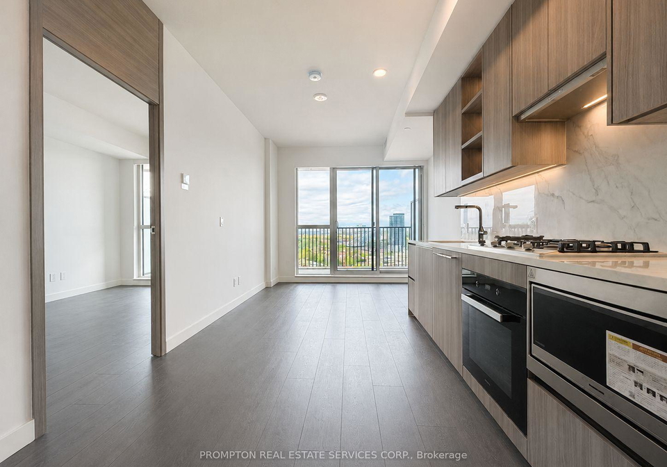 18-esther-shiner-boulevard-north-york-ontario-c13126326