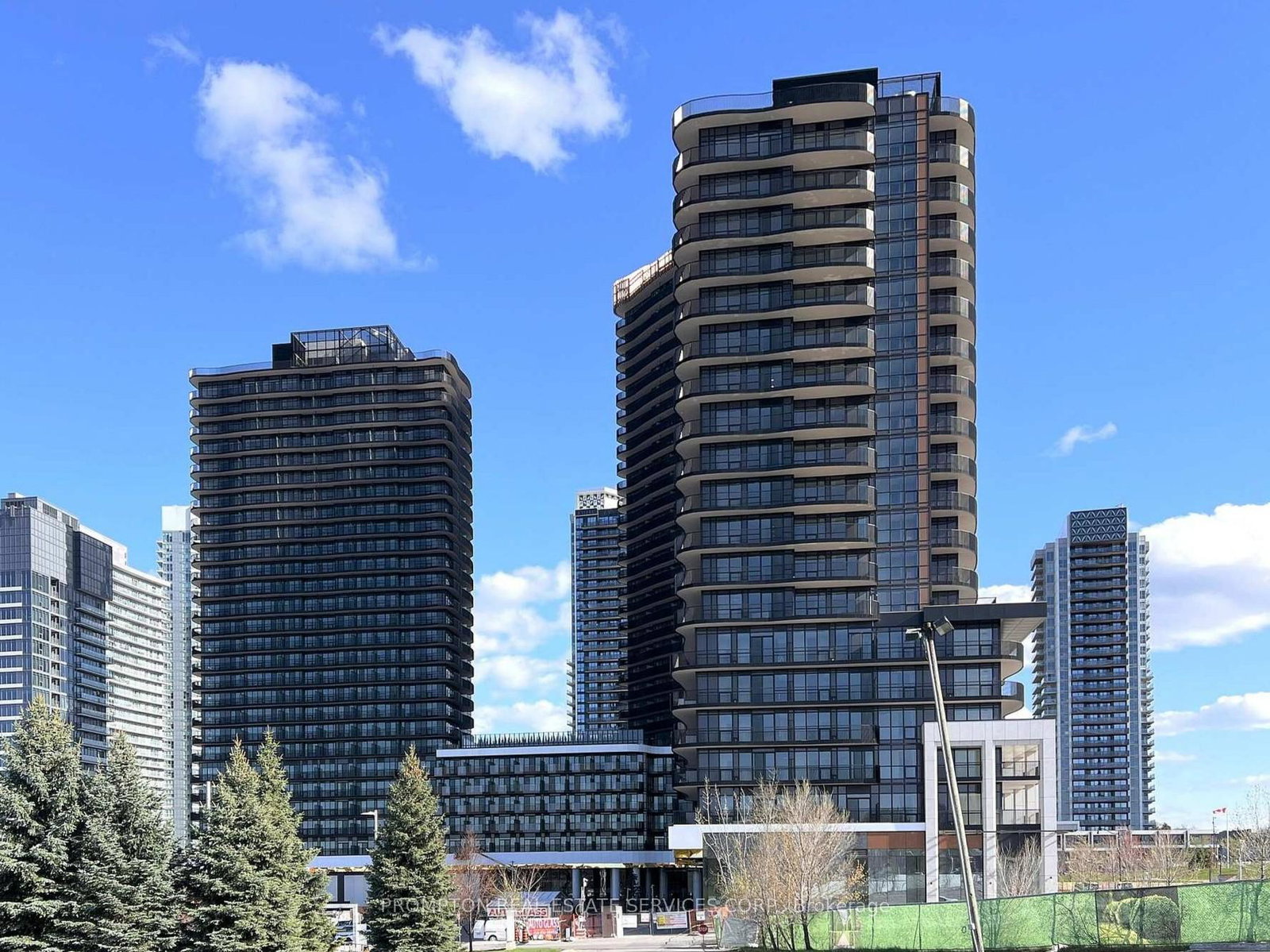 18-esther-shiner-boulevard-north-york-ontario-c13126338