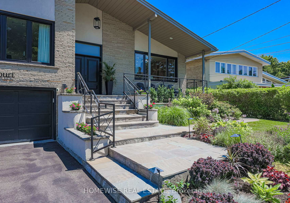 21-bayhampton-court-toronto-ontario-c13126376