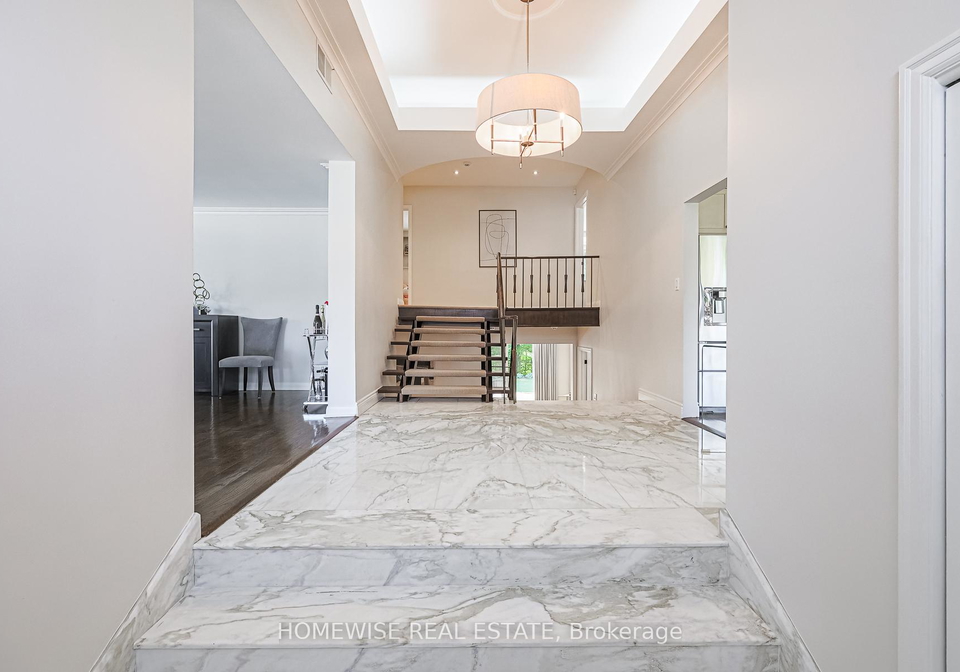 21-bayhampton-court-toronto-ontario-c13126376